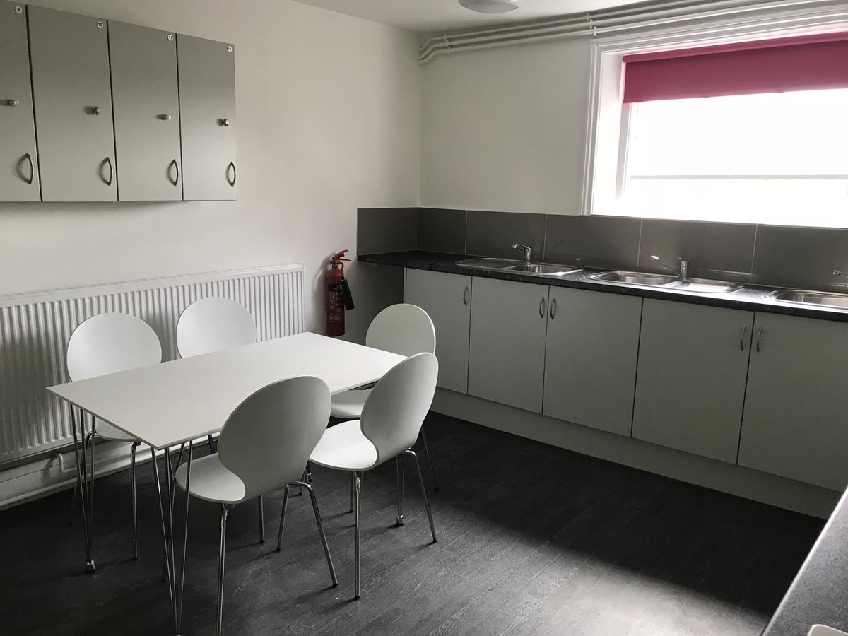 Leinster House Hostel ลอนดอน ภายนอก รูปภาพ